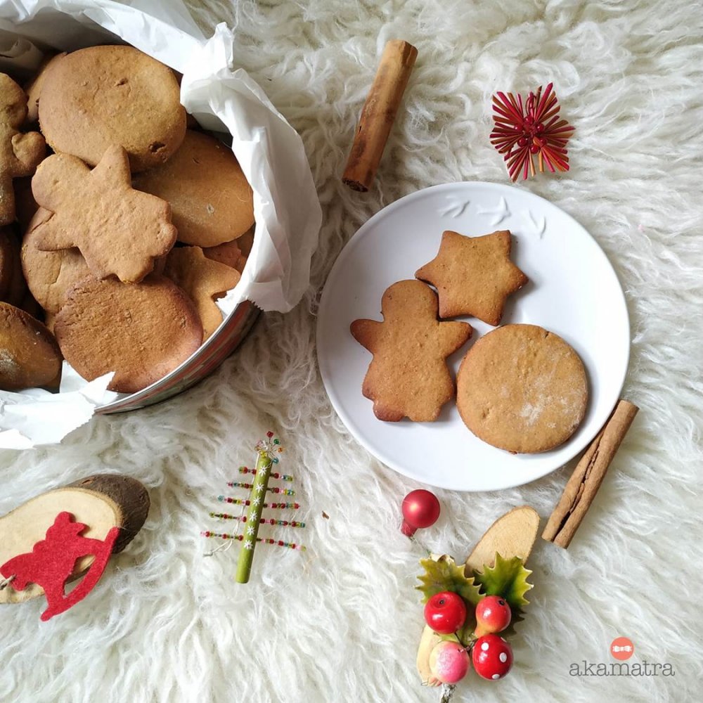 Vegan ginger thins refined sugar free swedish pepparkakor