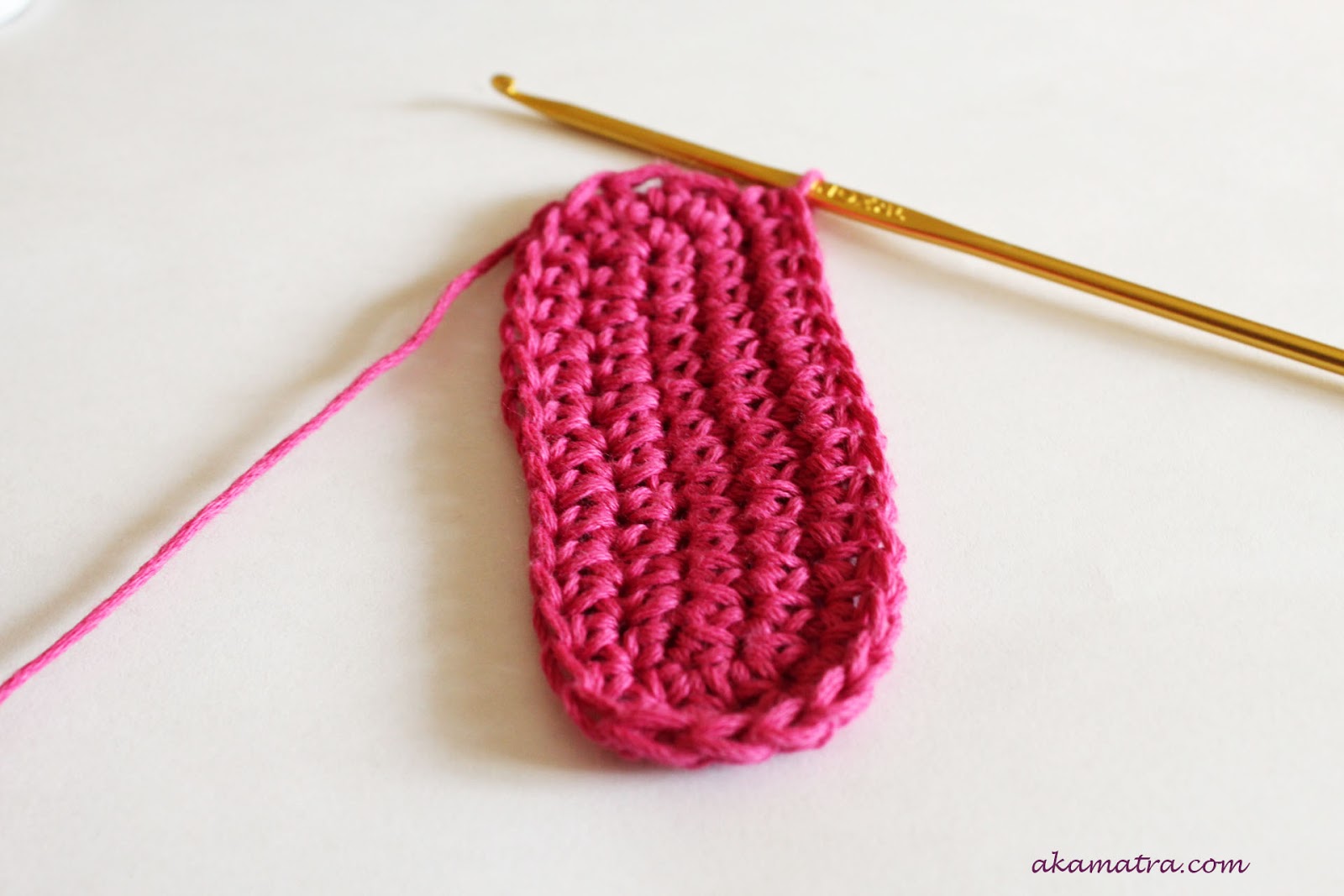 Baby shoes crochet pattern - Akamatra