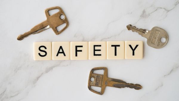 safety-4905023_1280