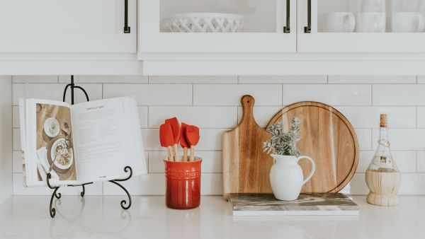 timeless-trends-in-kitchen-cabinets