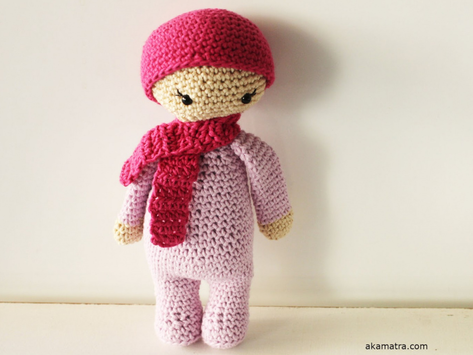 DIY Easter candle (lambada) with amigurumi doll