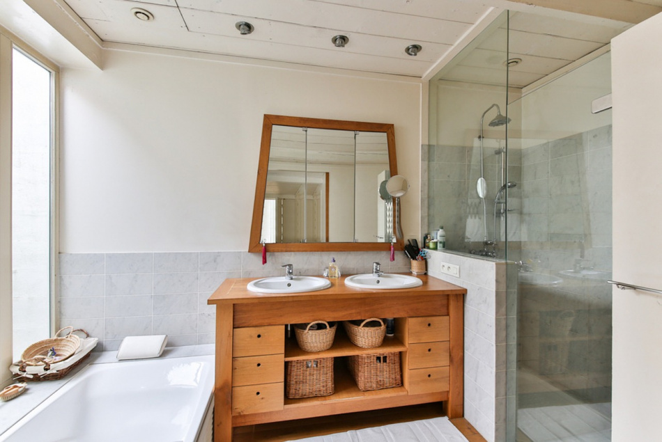 bathroom-2132342_1280.jpeg