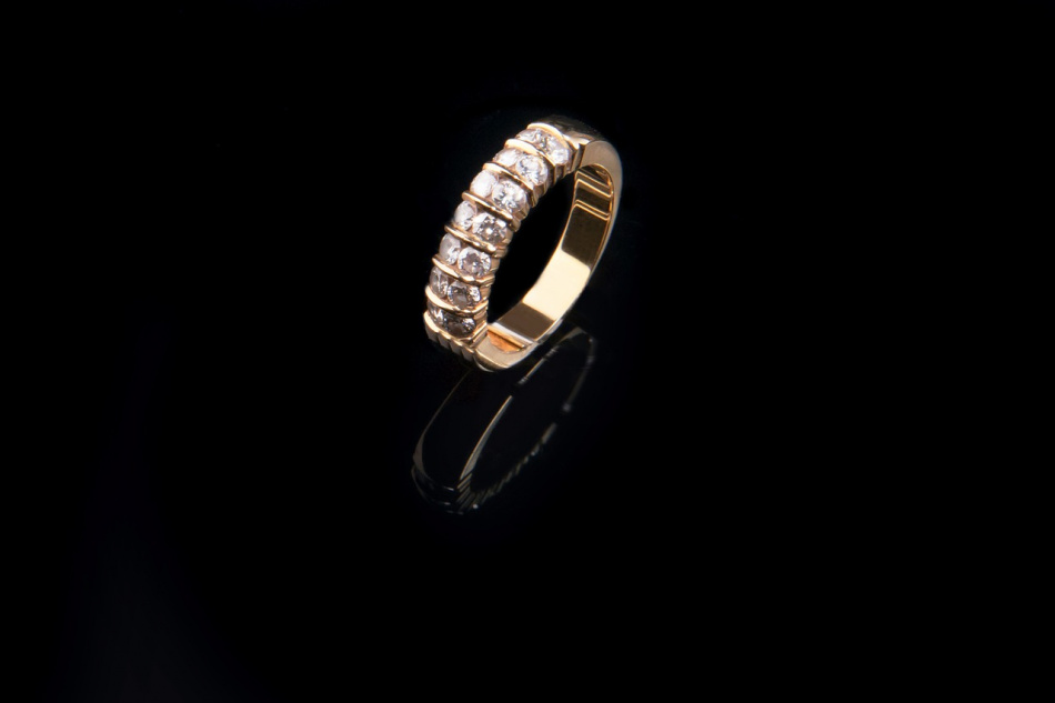 jewellery-1203951_1280.jpeg