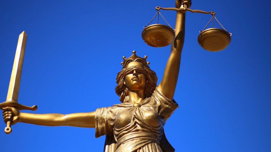 justice-2060093_1280.jpeg