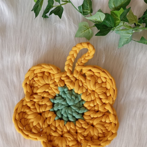free crochet pattern Flower placemat